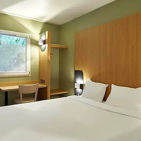 Hotel Evry 2 - 3 Etoiles Lisses